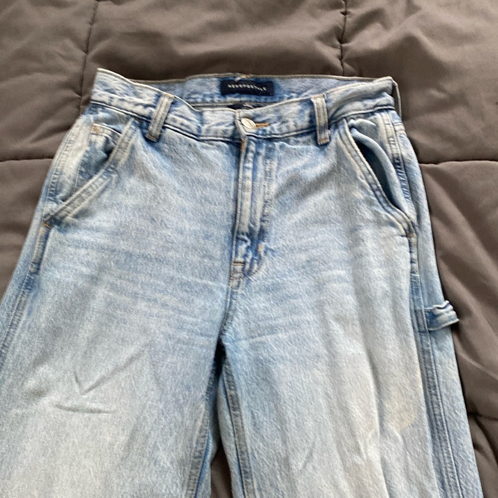 blue low rise 90’s baggy jeans